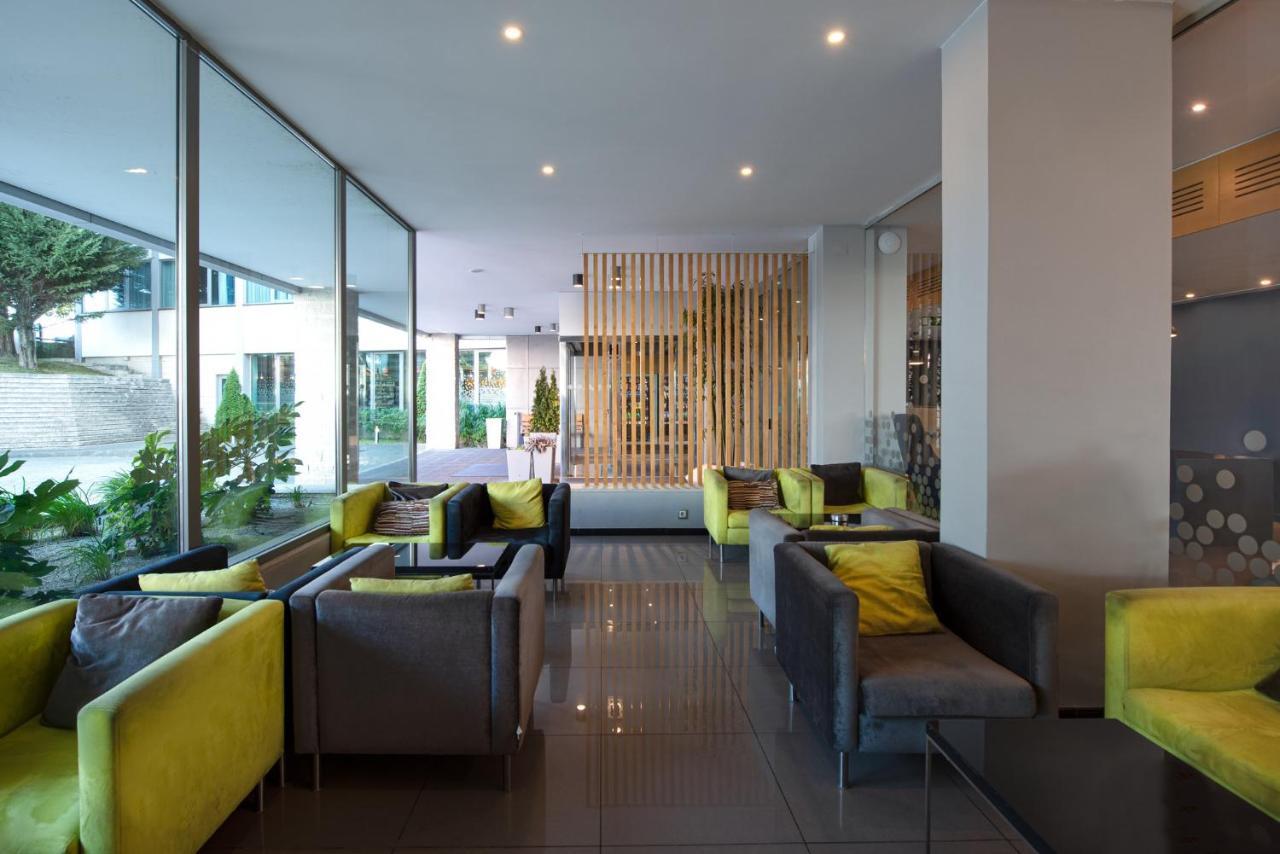 Holiday Inn Express Lisbon Airport By Ihg Portela  Exterior photo